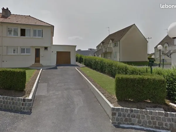 Maison avec jardin et grand garage - Idéale pour retraité(s)
