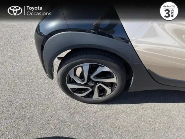 Toyota Aygo x 1.0 vvt-i 72ch design s-cvt my23 — photo 8