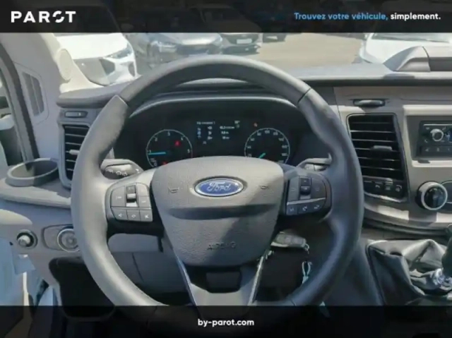 Ford Transit fourgon fg t310 l2h2 2.0 ecoblue 130ch ambiente — photo 7