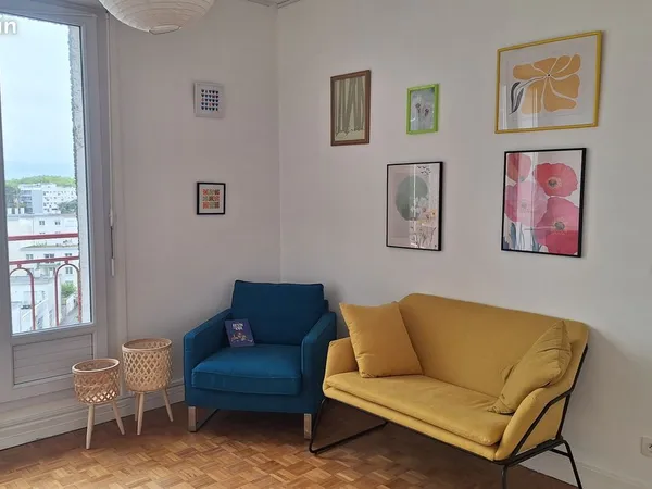 Appartement T3 + local à vélo personnel