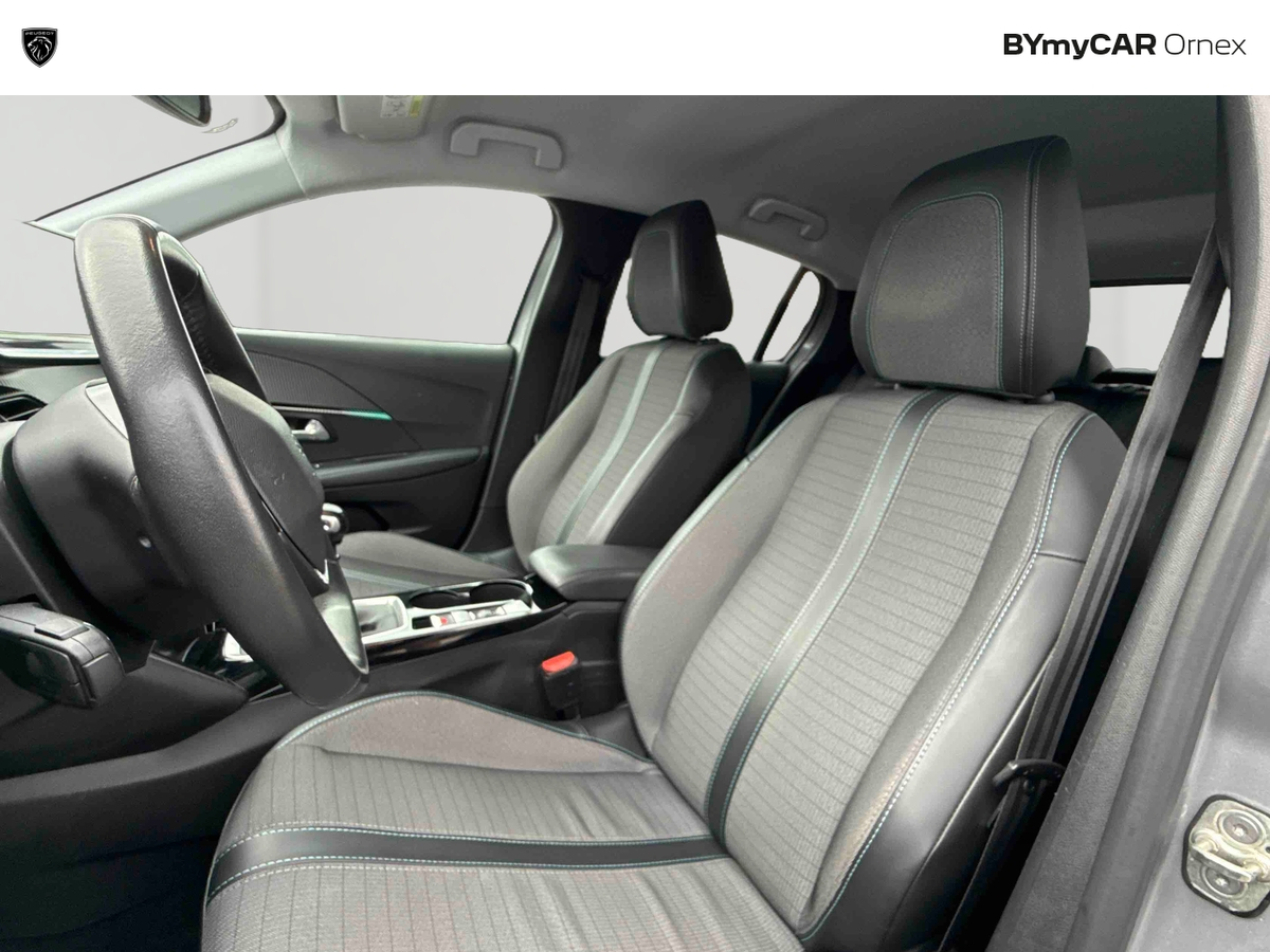 Peugeot 208 PureTech 100 S&amp;S BVM6 — photo 11