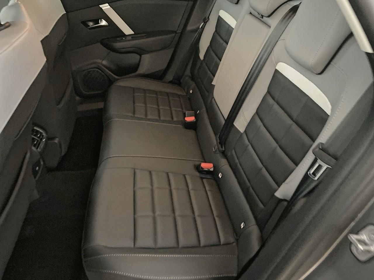 Citroën C4 X hybride 145 ch e-dcs6 max — photo 10