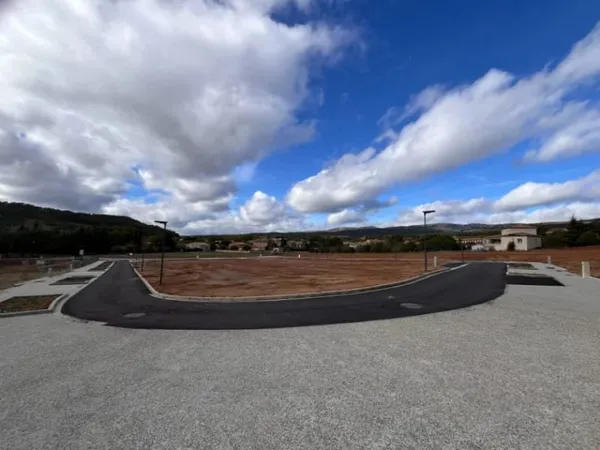 Terrain 400 m²