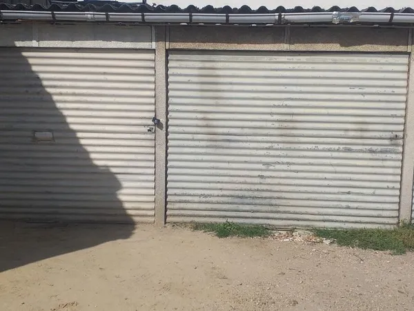 Vend garage box