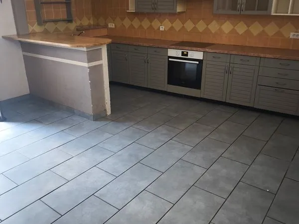 Appartement 140m² La machine 58260 PLEIN CENTRE VILLE