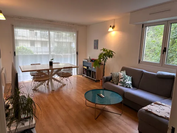 Propose chambre colocation appartement 64m² T3 Rue Pelleport