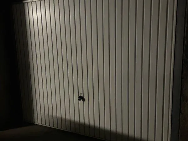 Garage, Nîmes