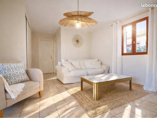 Villa meublée T3 - 60 m² - Location temporaire - Parking - Internet inclus