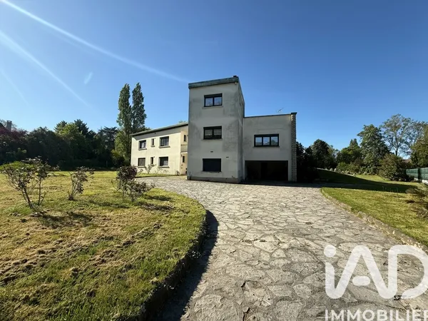 Maison 10 pièces 285 m²