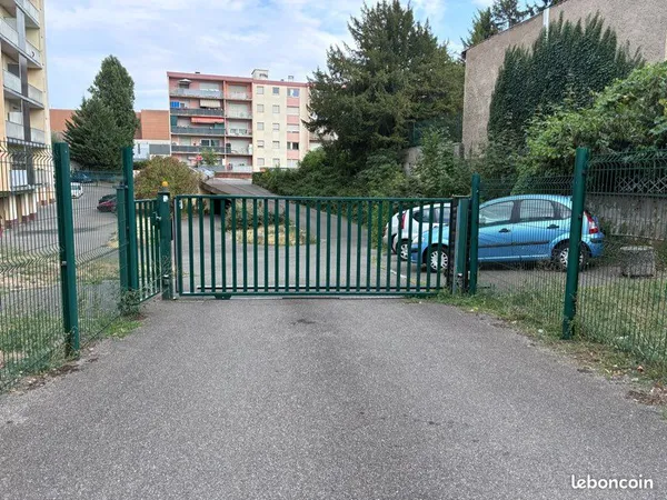 Location place parking sécurisé