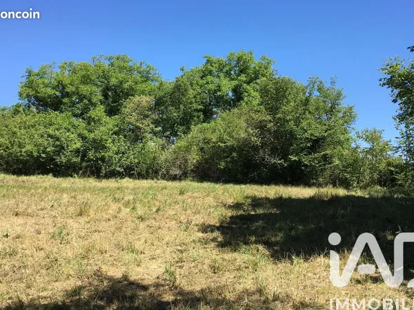 Terrain 16285 m² Vivonne