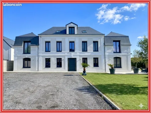 Maison 8 pièces 215 m²