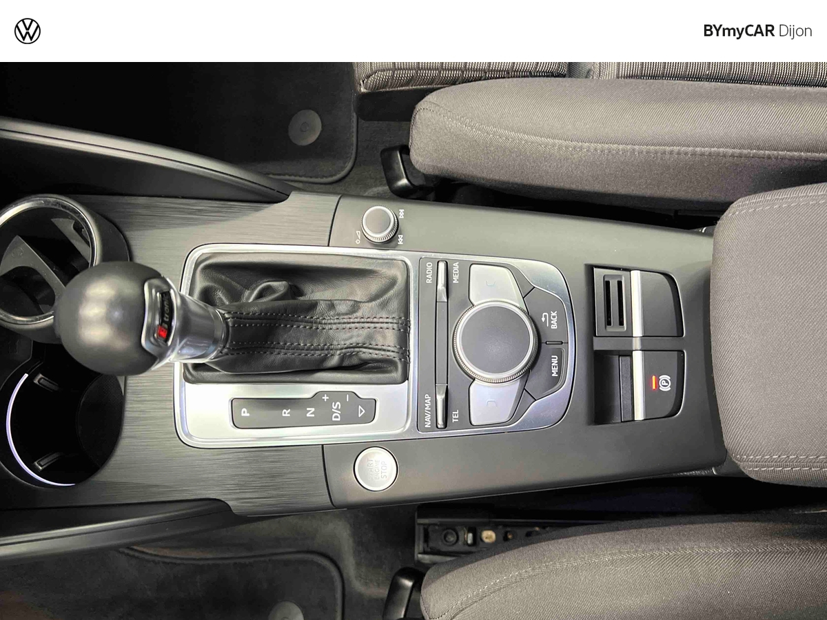 Audi A3 Sportback 40 TFSI 190 S tronic 7 — photo 22