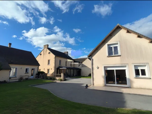 Vends Propriété centre village aux portes du Perche