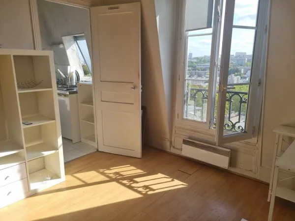 Studio 1 pièce 18 m²