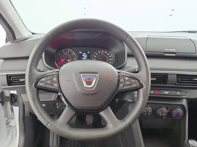 Dacia Sandero sce 65 — photo 121
