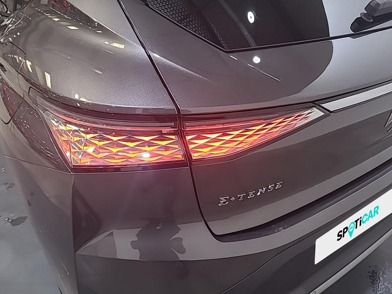 Ds Ds 4 hybride e-tense 225 eat8 cross rivoli — photo 26