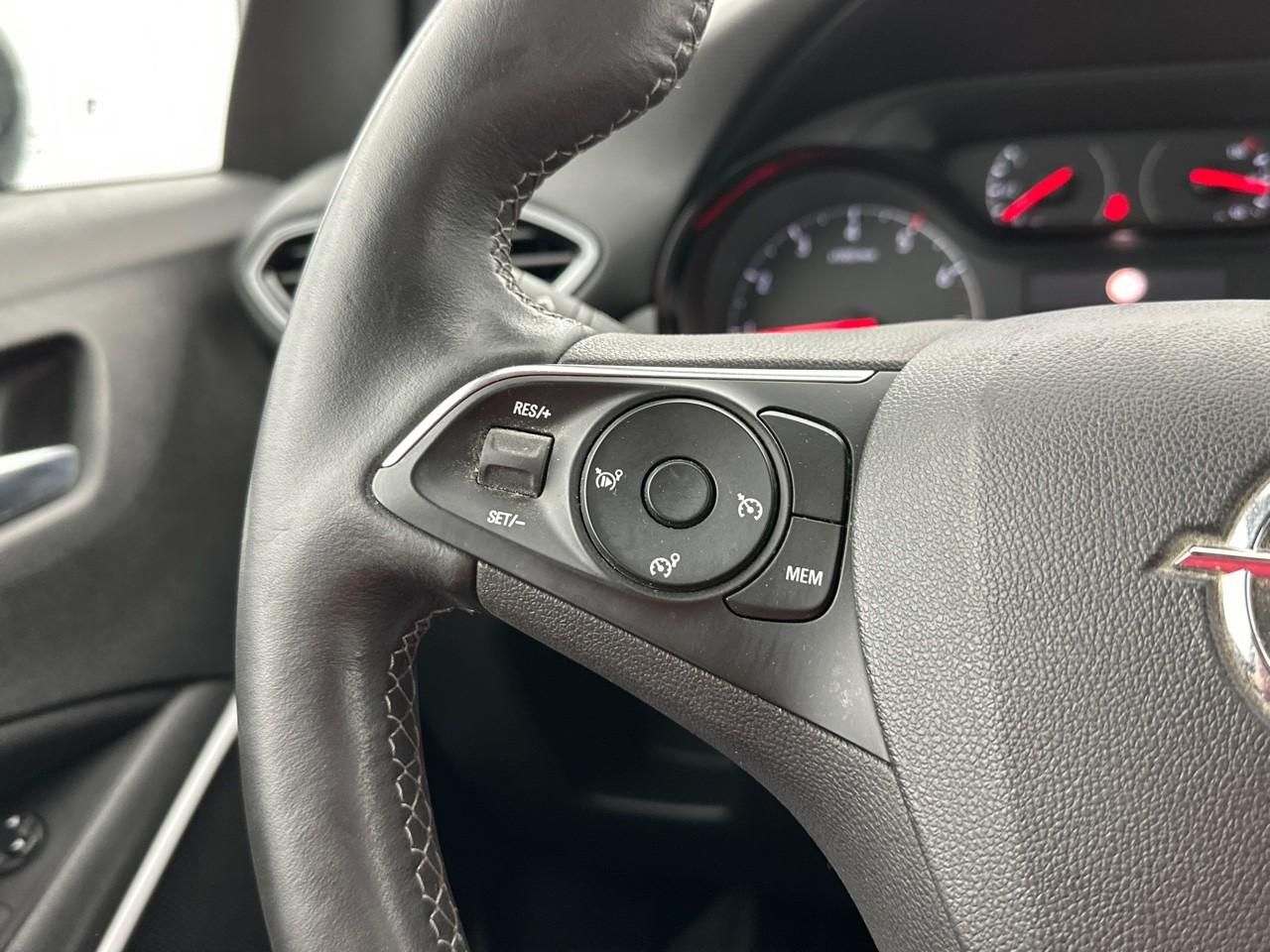 Opel Crossland x 1.2 turbo 130 ch design 120 ans — photo 18