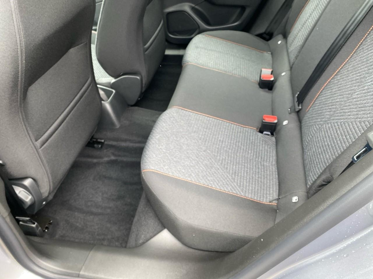 Peugeot 2008 1.2 hybrid 145ch style e-dcs6 — photo 10
