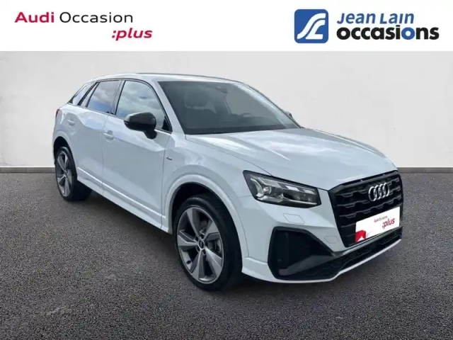 Audi Q2 35 tfsi 150 s tronic 7 — photo 3