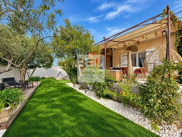 Maison de plain-pied 4 pièces 102 m²