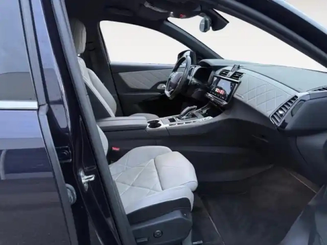 Ds Ds 7 crossback e-tense 4x4 300ch grand chic — photo 11