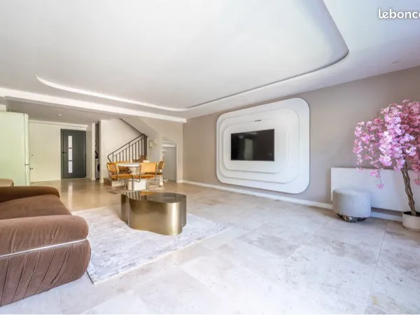Location Villa à louer avec 4 suites