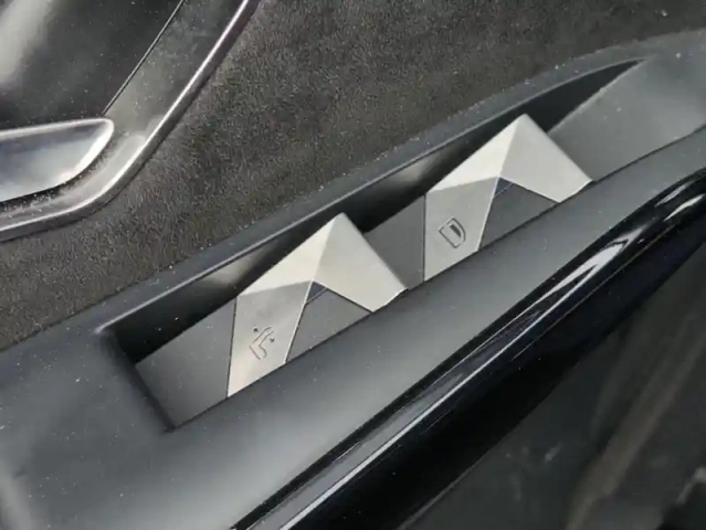 Ds Ds 7 e-tense 4x4 performance line — photo 20