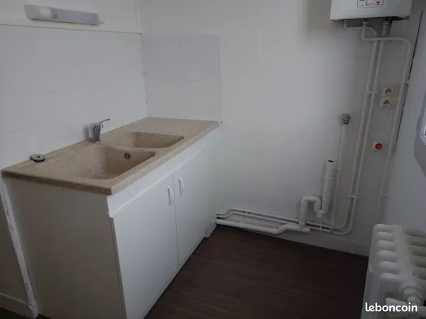 Appartement 4 pièces proche métro Joffre Mutualité