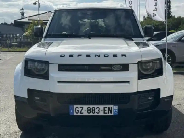 Land Rover Defender 110 2.0 p300e x-dynamic se — photo 7