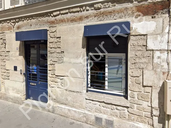 Local commercial 132 m² PARIS