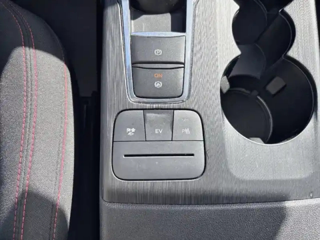 Ford Kuga 2.5 duratec 225ch phev st-line bva — photo 18