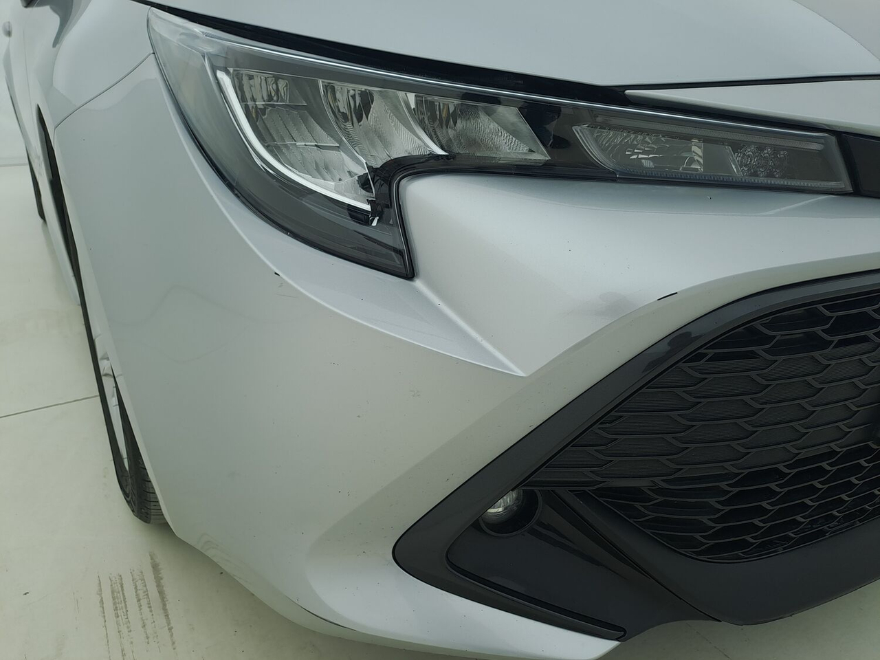Toyota Corolla Touring Sports — photo 21