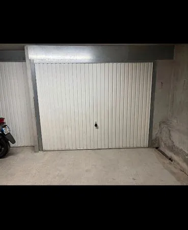 Garage 5 minutes aéroport de Mandelieu