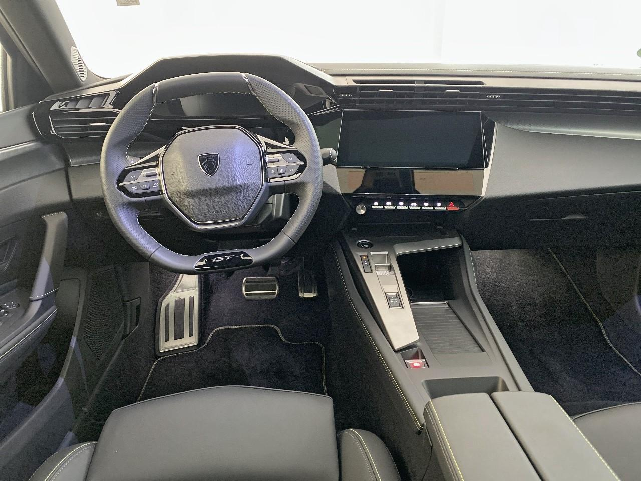 Peugeot 308 electrique 55 kwh 156ch gt — photo 8