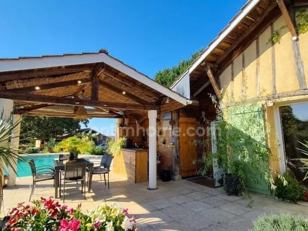 ? Domaine D'Exception Avec Gîteset Espace Équestre À Panjas (Gers) ?