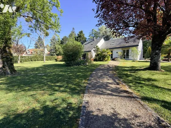 Maison 6 pièces 195 m²