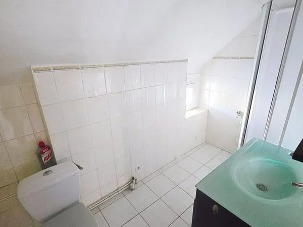 Local commercial 193 m²
