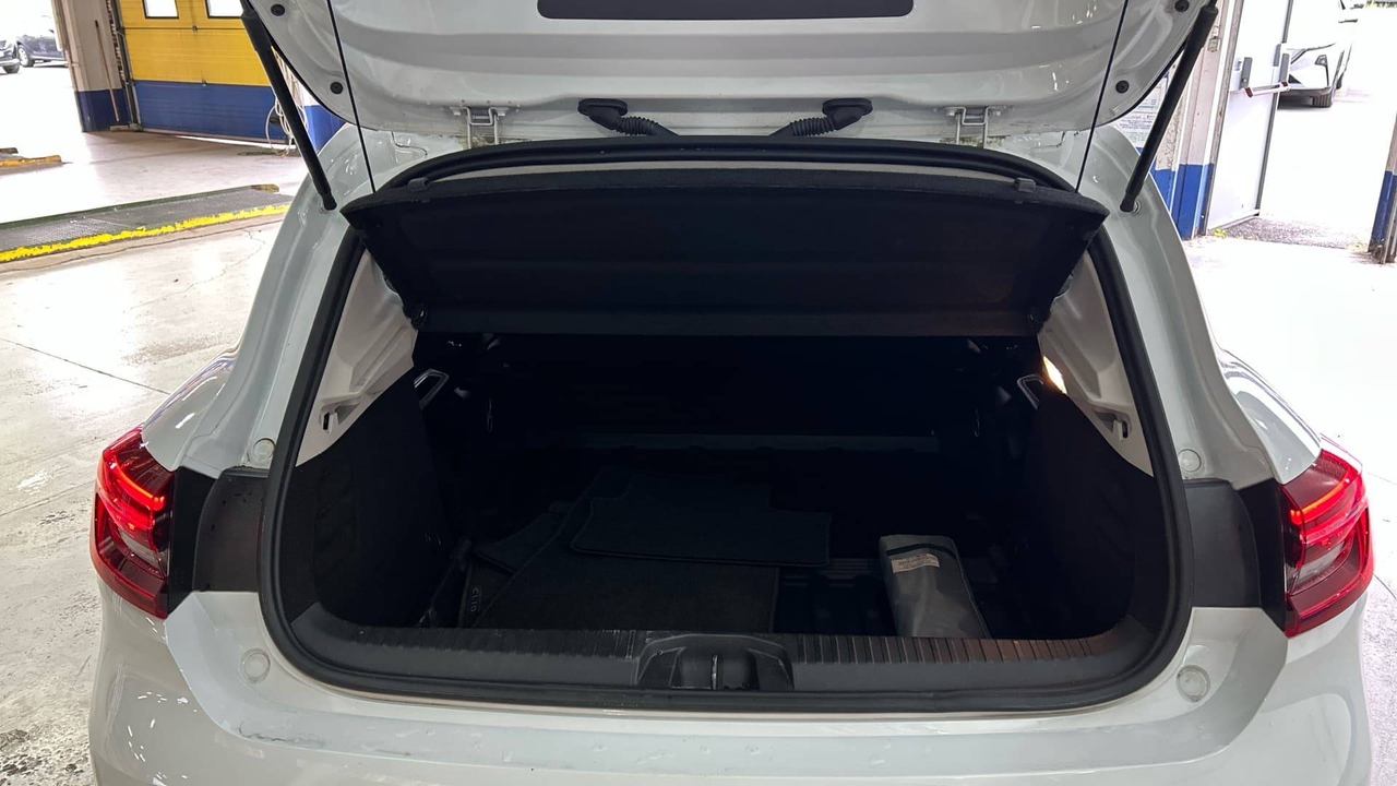Renault CLIO SOCIETE BLUE DCI 85 — photo 12