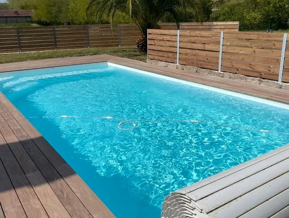 Propriété de caractère - 275 m² - Piscine - 7 000 m² de terrain