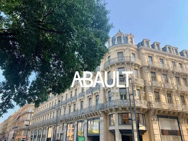 Local commercial à louer rue commerçante Toulouse