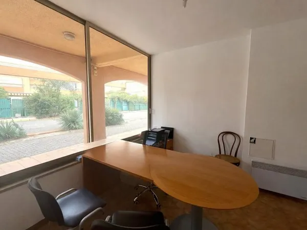 Cession de droit au bail - local commercial 15m2 - LA LONDE