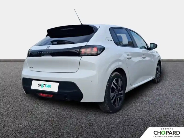 Peugeot 208 puretech 100 s&amp;s bvm6 — photo 8