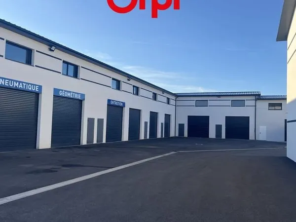 Local d'activité 140 m²