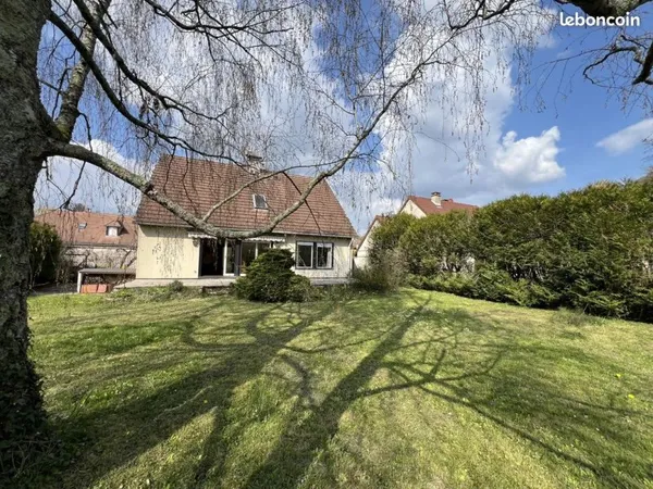 Maison 15 pièces 146 m²