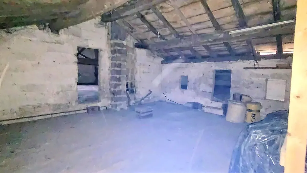 Photo 16
