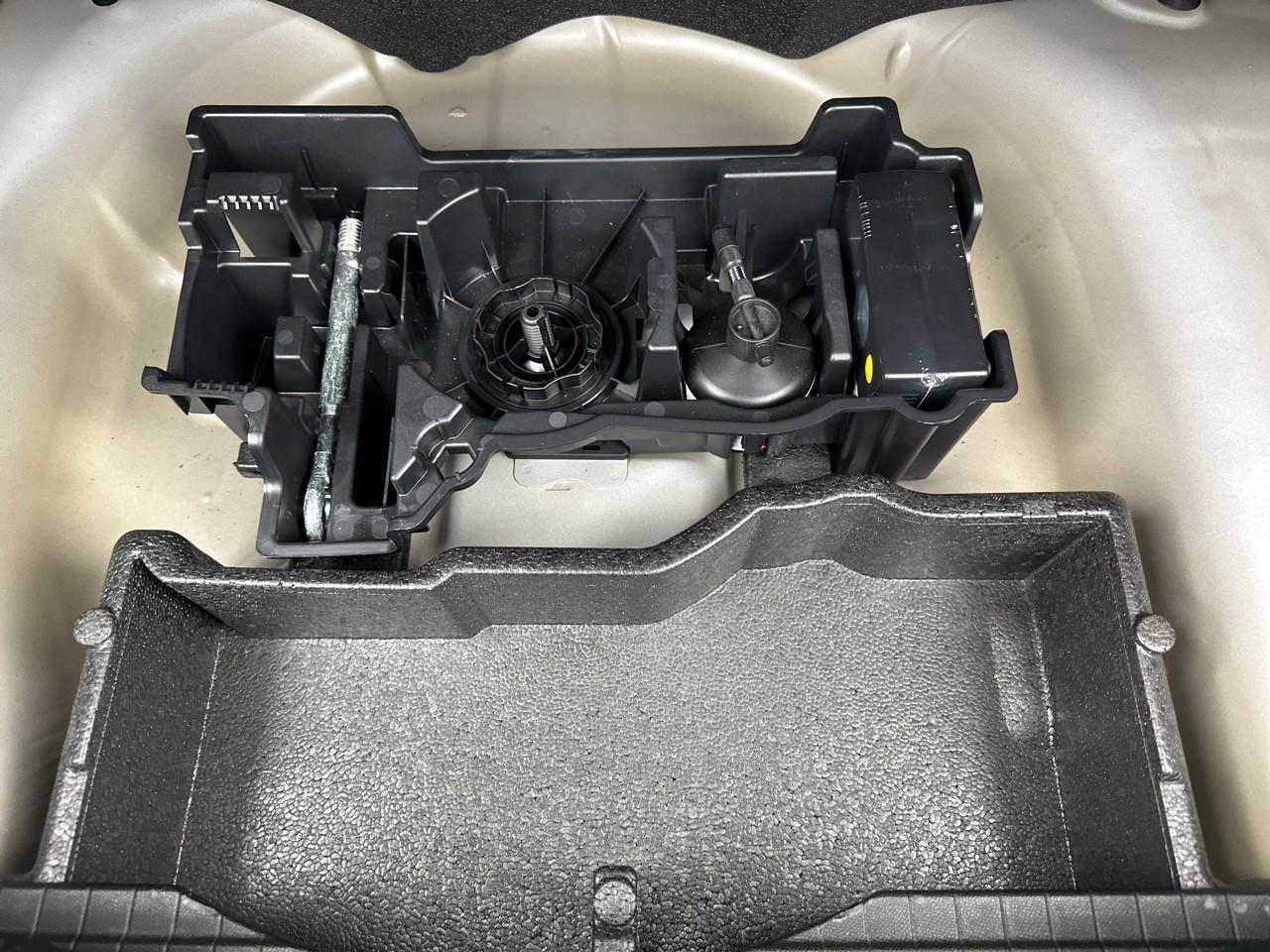 Peugeot 2008 puretech 130 s&s eat8 active pack — photo 31