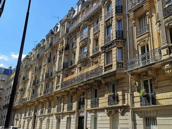 Studio 1 pièce 14 m²