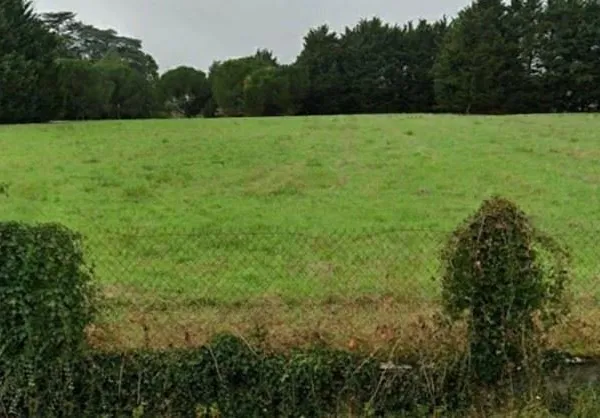Terrain 2794 m²
