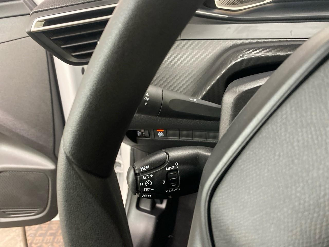 Peugeot 208 puretech 75 s&s bvm5 premium — photo 19